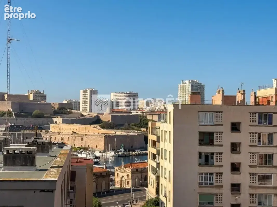 Appartement lumineux vue Vieux Port - photo 11