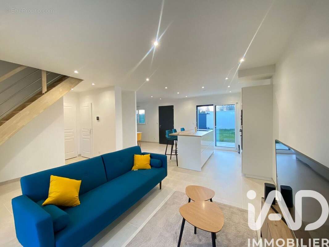 Photo 7 - Maison à FEROLLES-ATTILLY