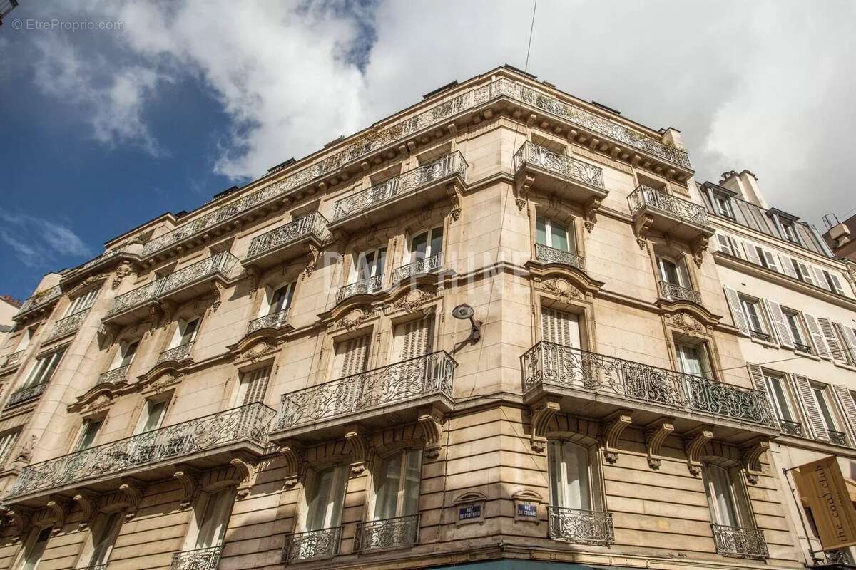 Appartement à PARIS-8E