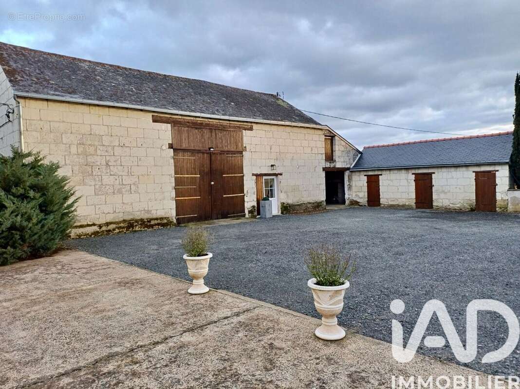 Photo 2 - Maison à VILLEBERNIER