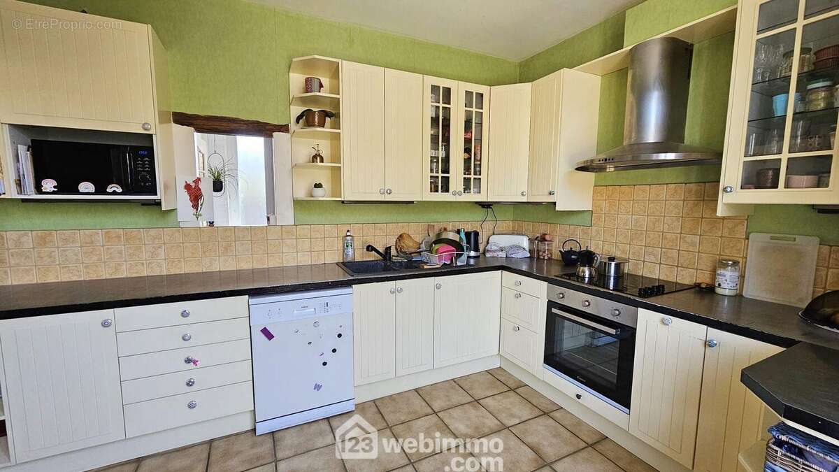 Une autre vue de la cuisine. - Maison à MILLY-LA-FORET