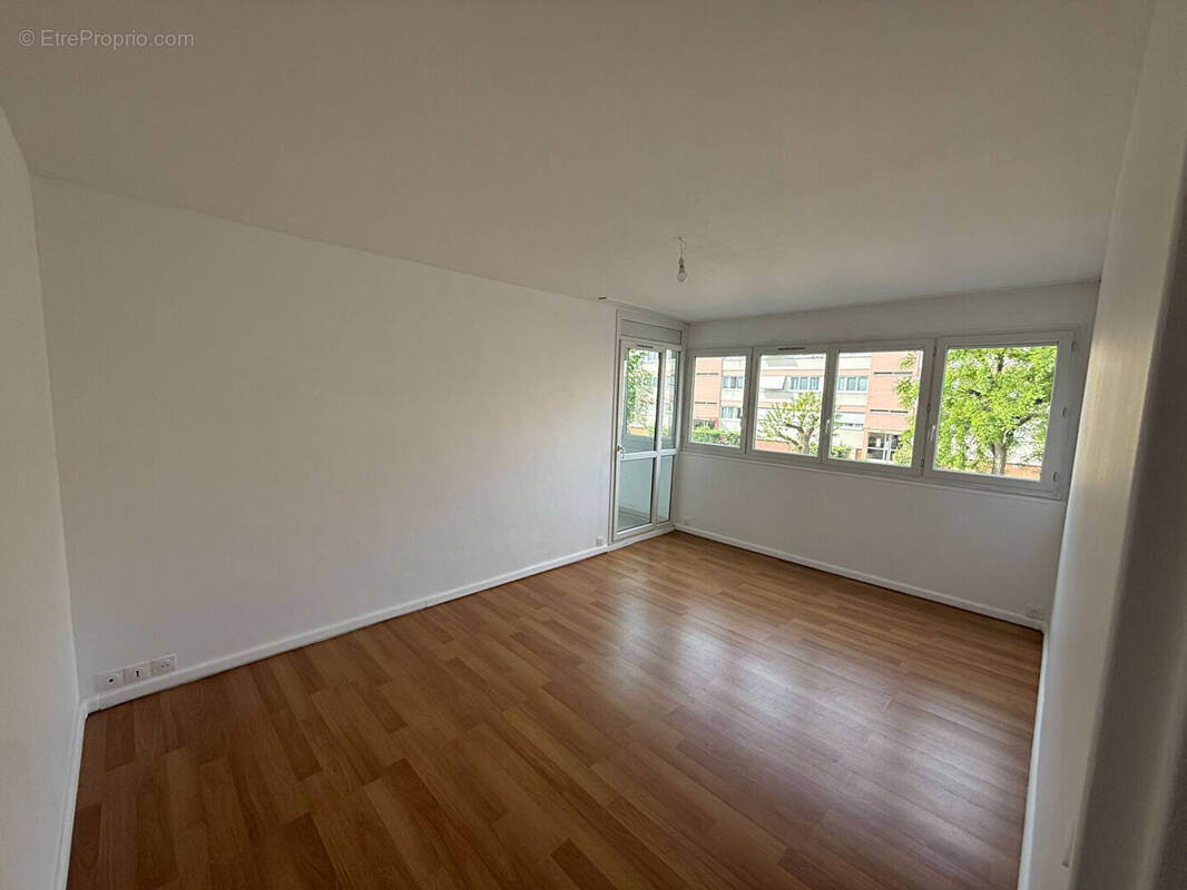 Appartement à RIS-ORANGIS