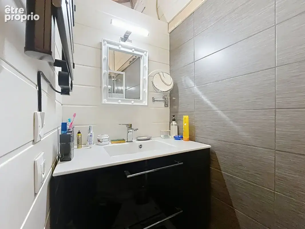 Superbe Appartement triplex de 74m2 à Saint Etienne de Tinée ! - photo 8