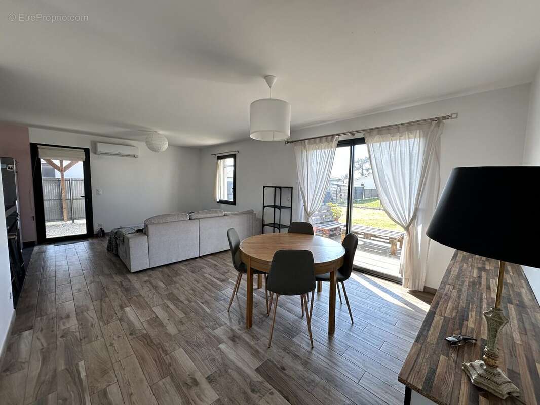 Maison à PONTONX-SUR-L'ADOUR