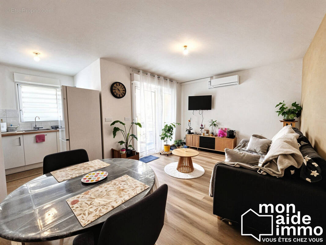 Appartement à COUTRAS