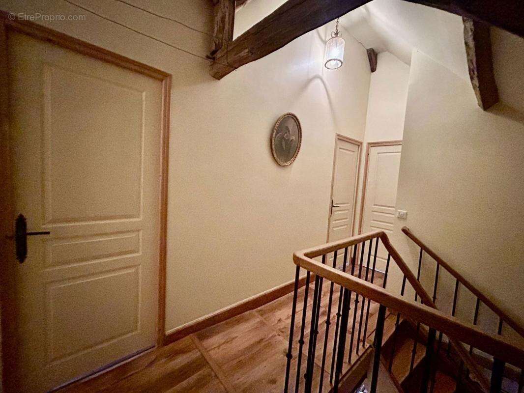 Maison à NADAILLAC-DE-ROUGE