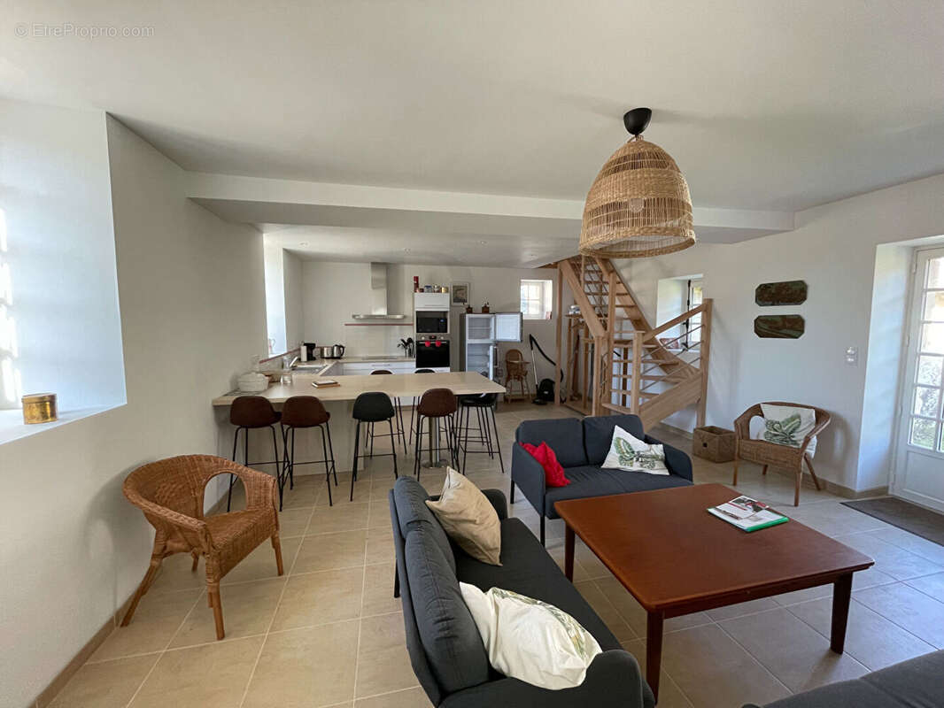 Maison à TOURNAI-SUR-DIVE