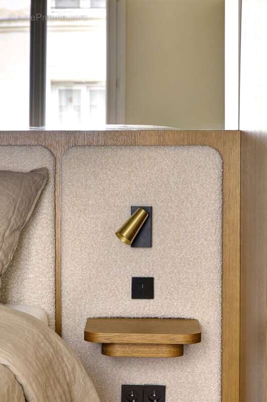 Appartement à PARIS-8E