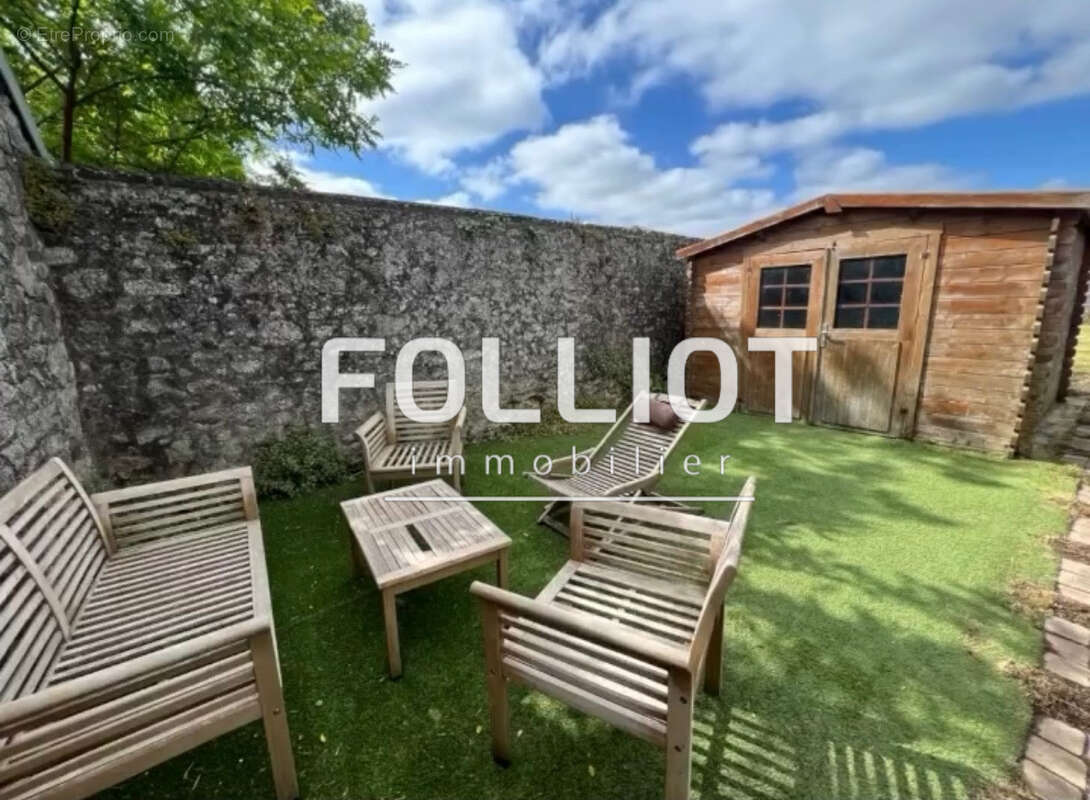 Maison à SAINT-MALO-DE-LA-LANDE