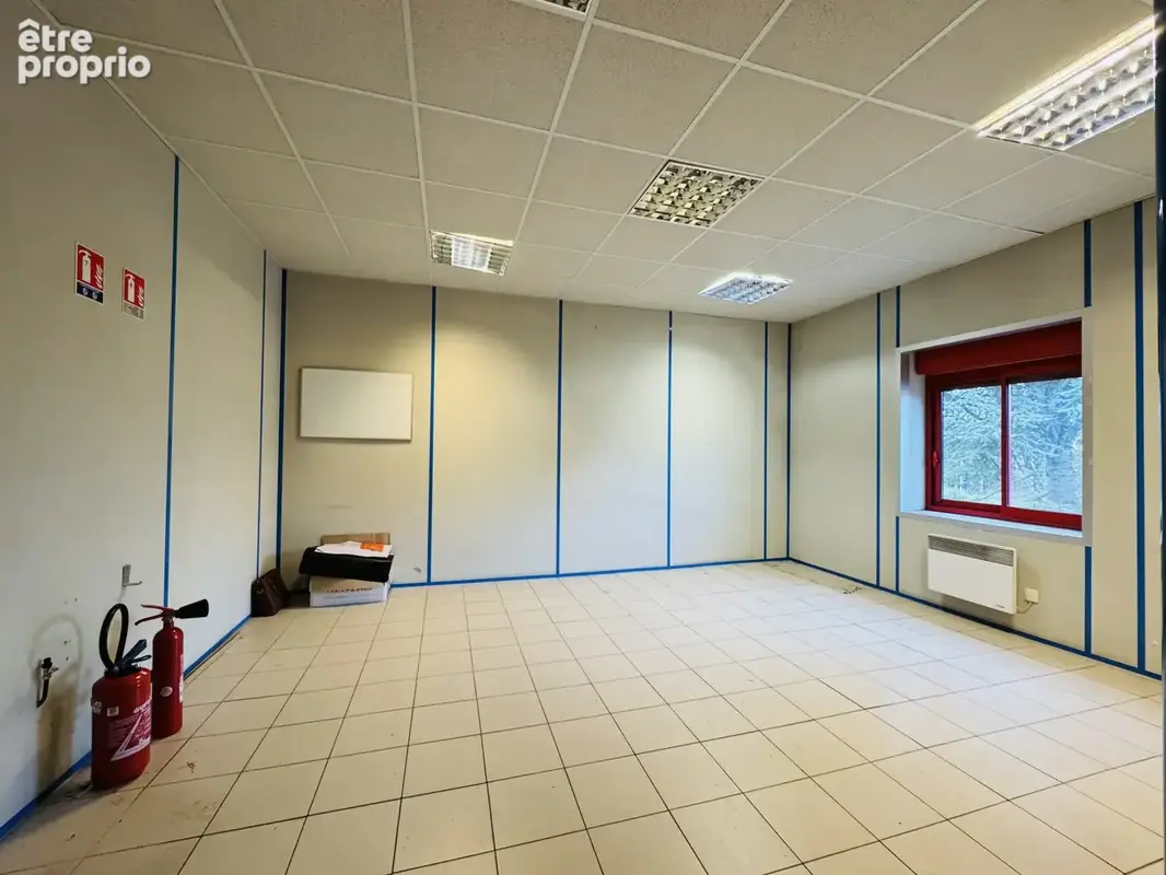 La Crèche - Bâtiment professionnel - photo 4