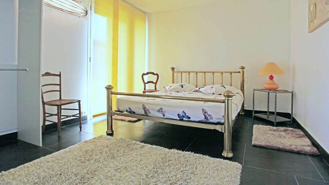 Maison à LAROQUE-TIMBAUT