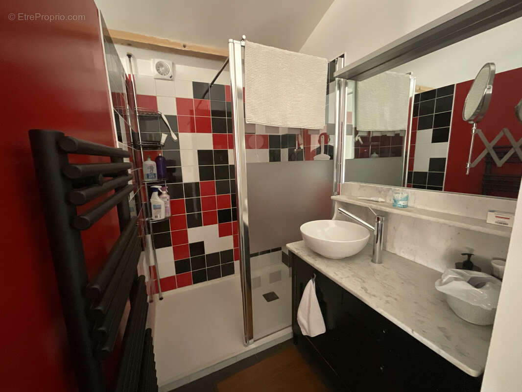 Appartement à MEYZIEU