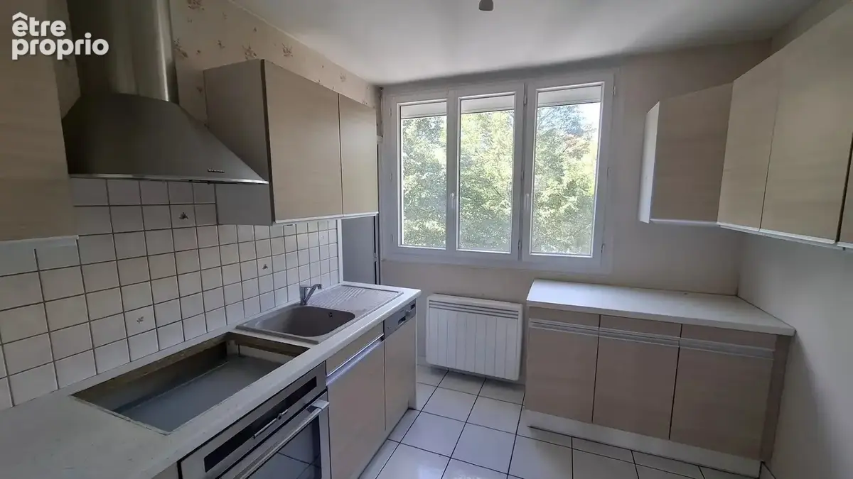 Appartement T3 avec une vue dégagée - photo 3
