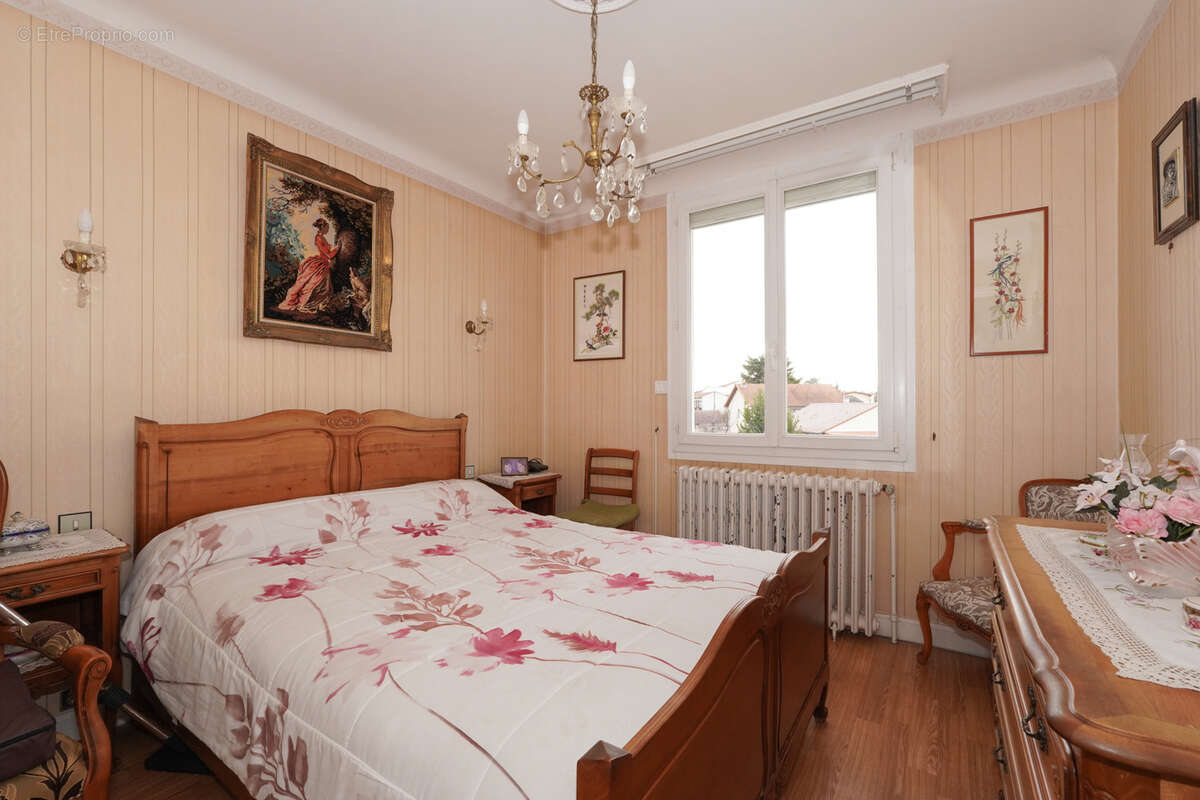 Maison à PONT-DU-CHATEAU