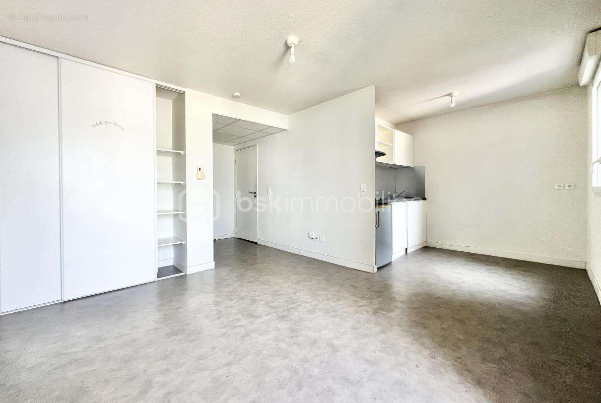 Appartement lumineux avec balcon au cœur d'une résidence arborée - photo 2