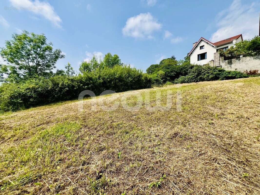 Terrain à CHATELGUYON