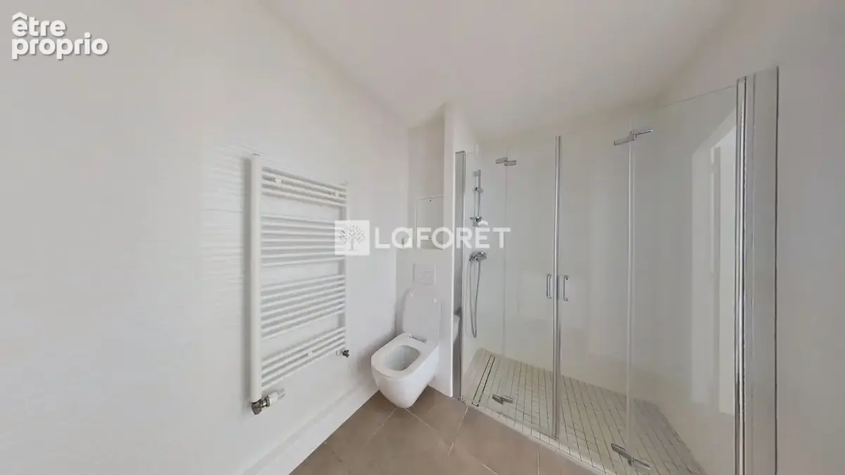 Monplaisir  T2 avec grand balcon dans résidence récente de standing - photo 7