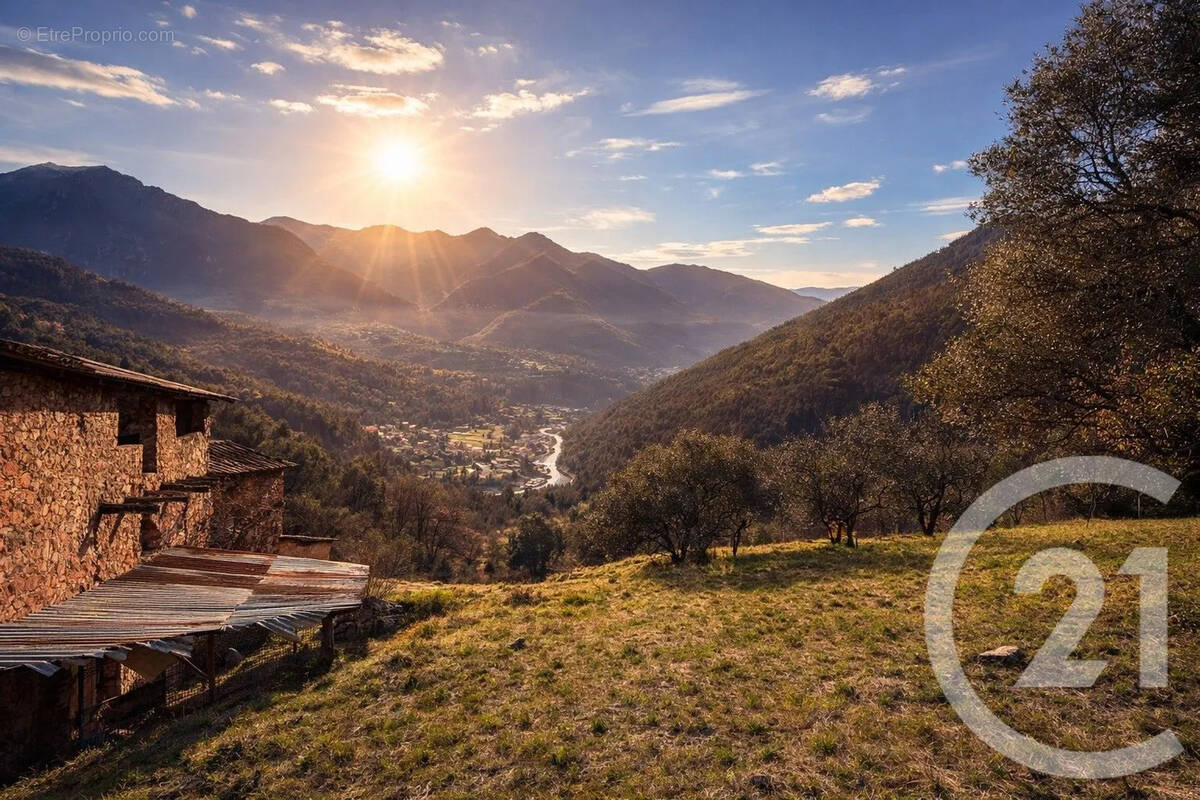 Terrain à ROQUEBILLIERE