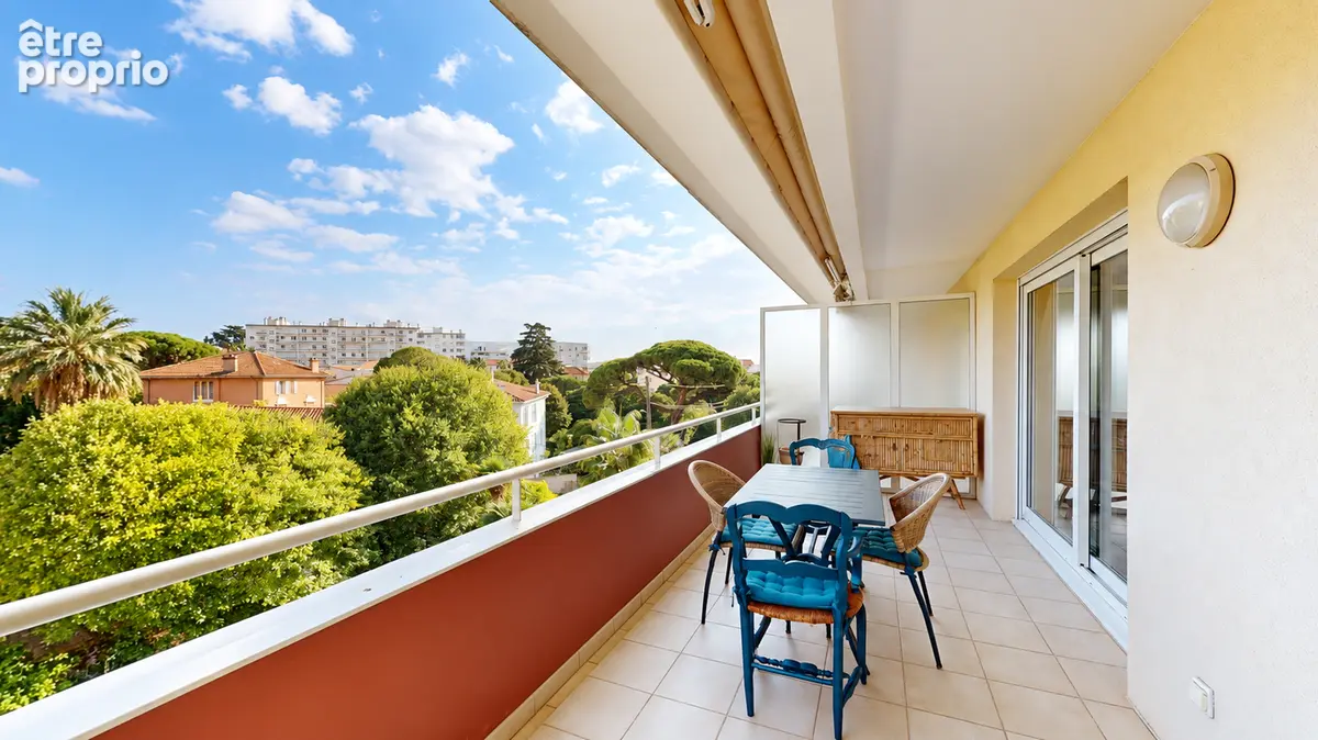 Cannes Prado, 3 pièces au dernier étage, 2 terrasses, piscine - photo 3