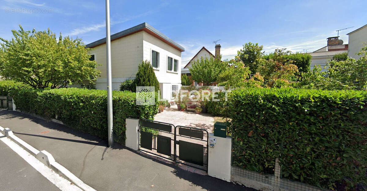 Maison à VILLEMOMBLE