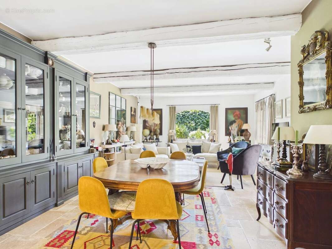 Maison à MAUSSANE-LES-ALPILLES