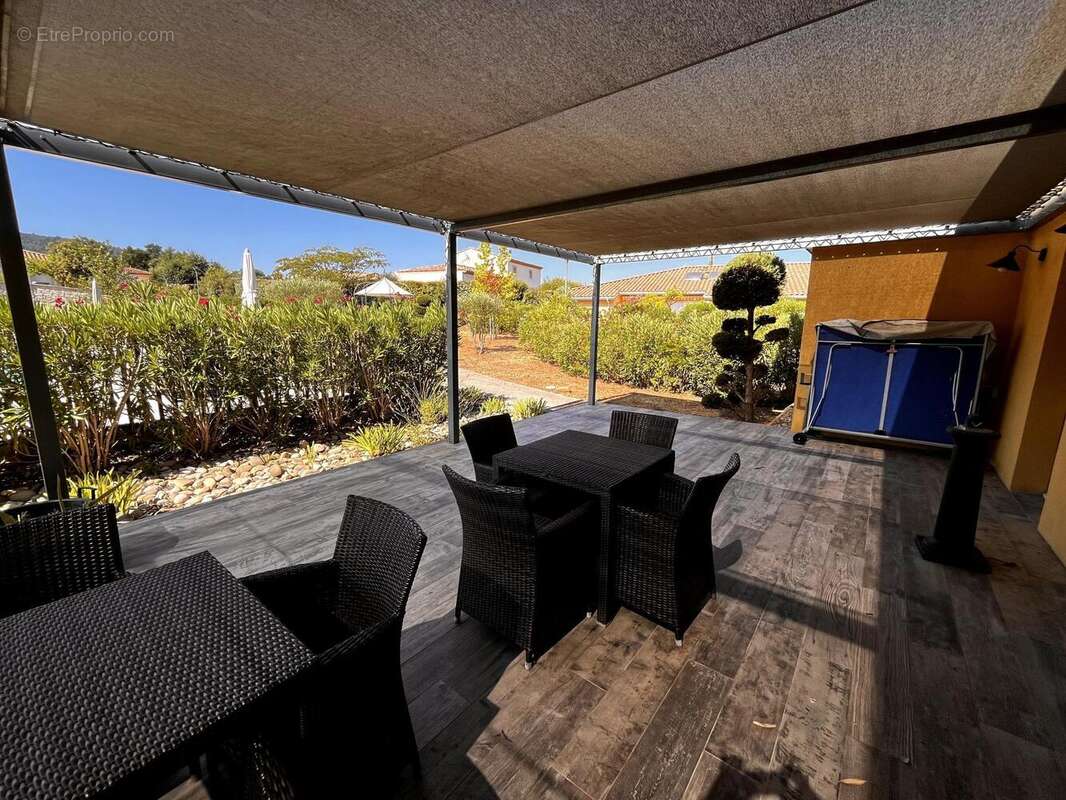 Maison 51 m² à Gonfaron  - photo 2
