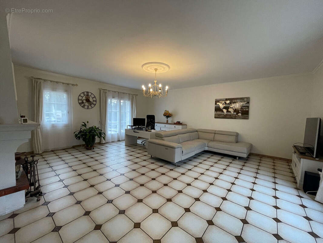 Maison à LAMORLAYE
