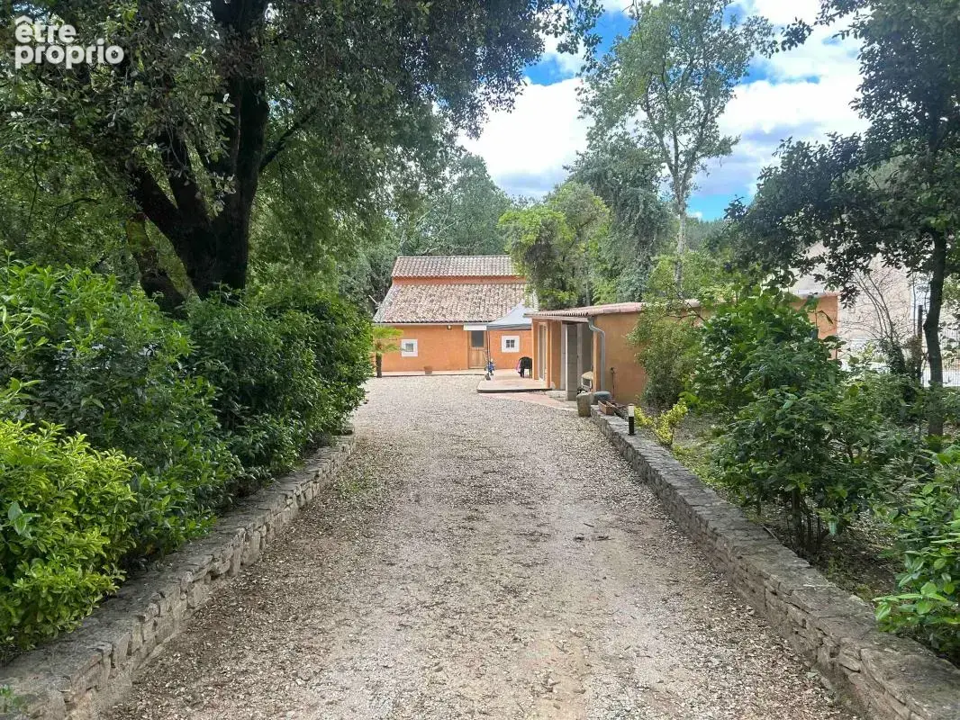 Maison de charme avec accès privé rivière – fort potentiel locatif – secteur Pont du Gard - photo 3