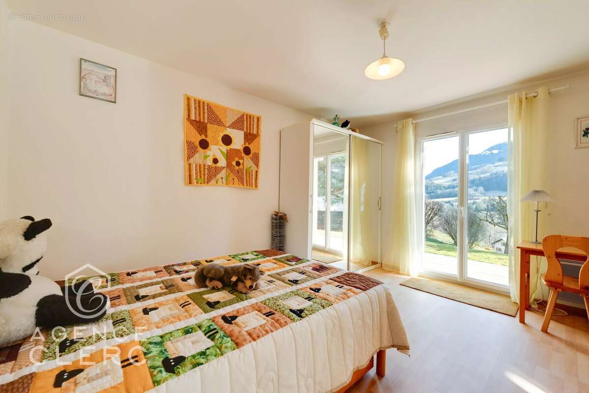 Maison à MENTHON-SAINT-BERNARD