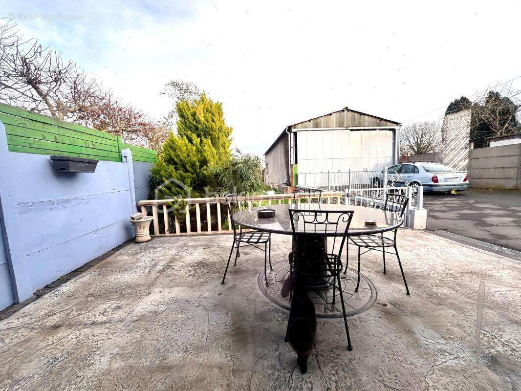 Maison semi-individuelle de plain-pied 3 chambres jardin hangar - photo 15