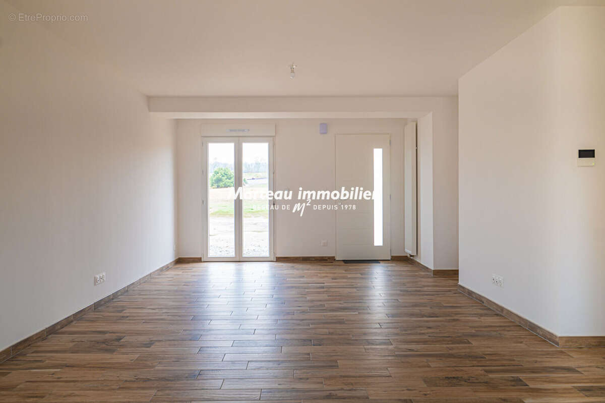 Maison à BRETTE-LES-PINS