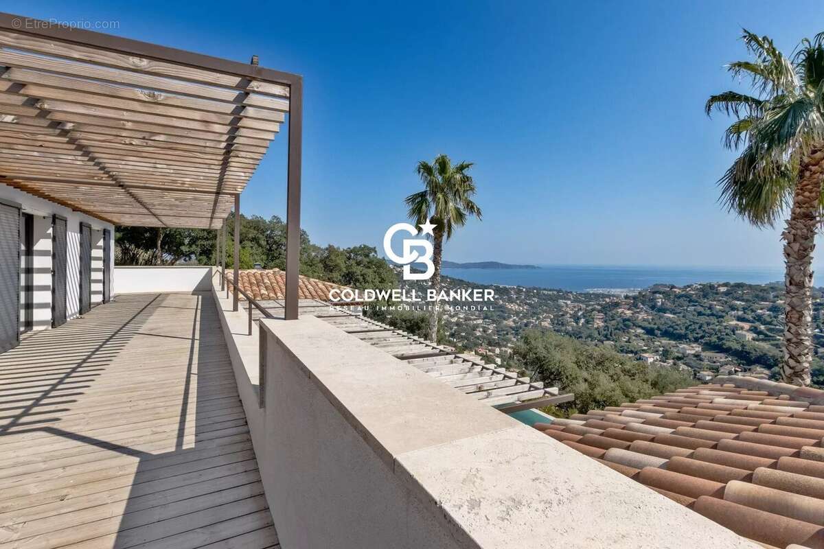 Maison à CAVALAIRE-SUR-MER