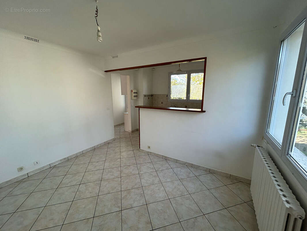 Appartement à L'HAY-LES-ROSES