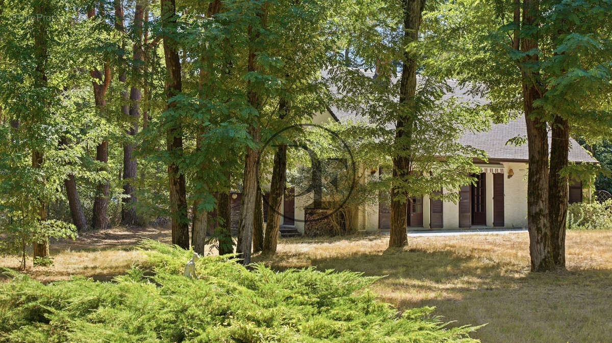 Maison à NOISY-SUR-ECOLE