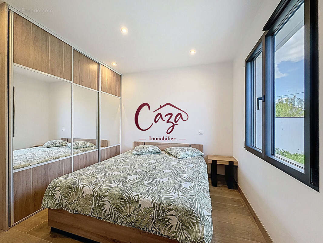 Maison à FARGUES-SAINT-HILAIRE