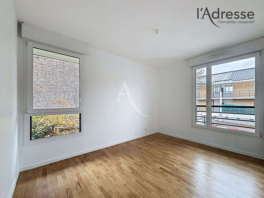 Appartement à SURESNES