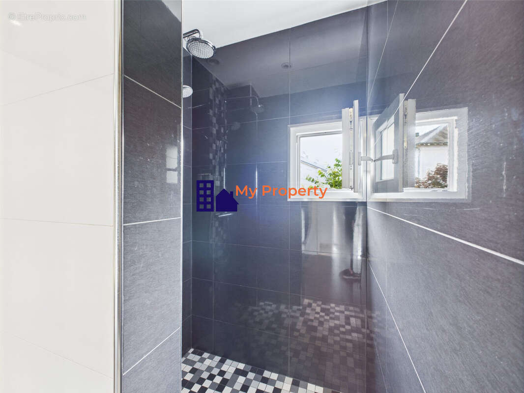 Appartement à HOUILLES