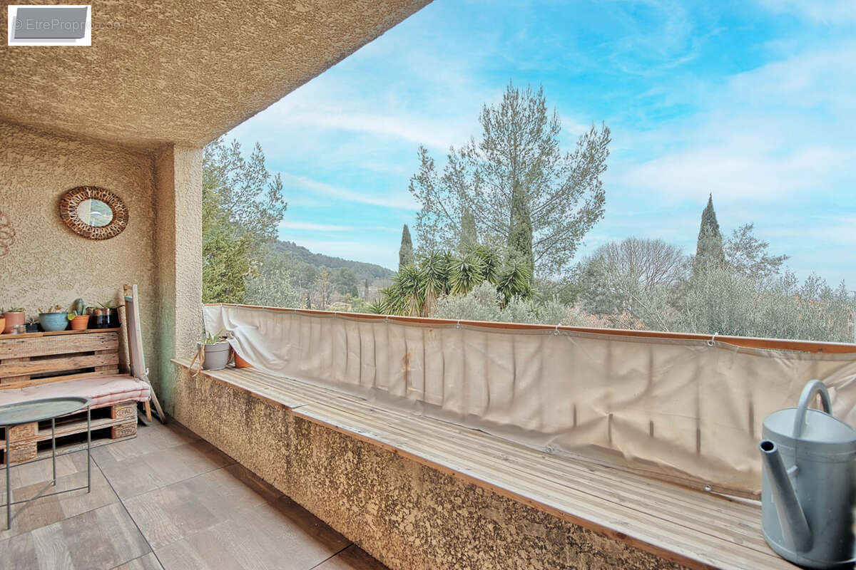 Appartement à LA VALETTE-DU-VAR
