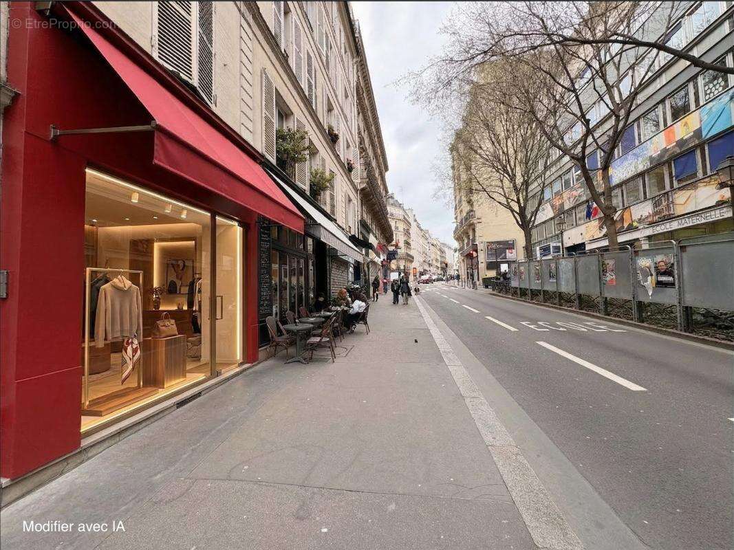 Commerce à PARIS-9E