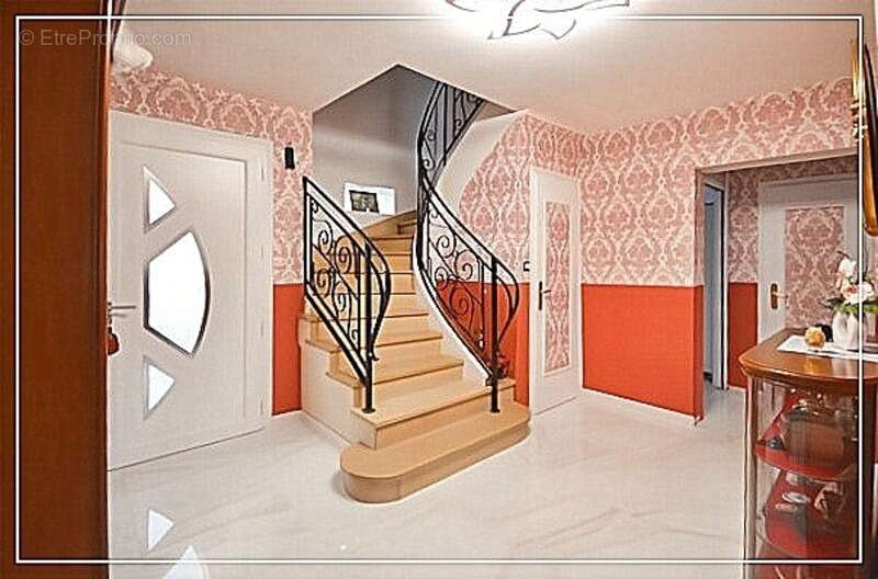 Maison à MONTMIRAIL