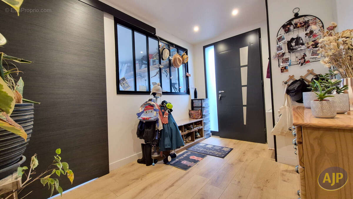 Maison à SAINT-COLOMBAN