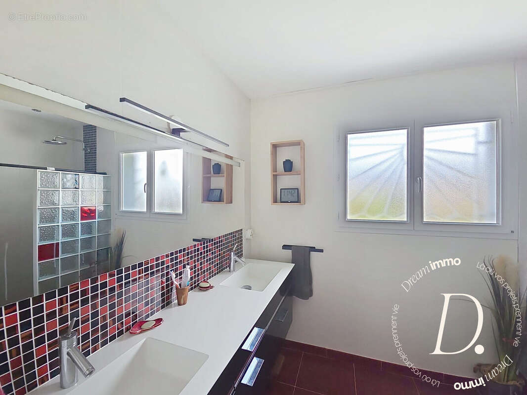 Maison à CESSENON-SUR-ORB