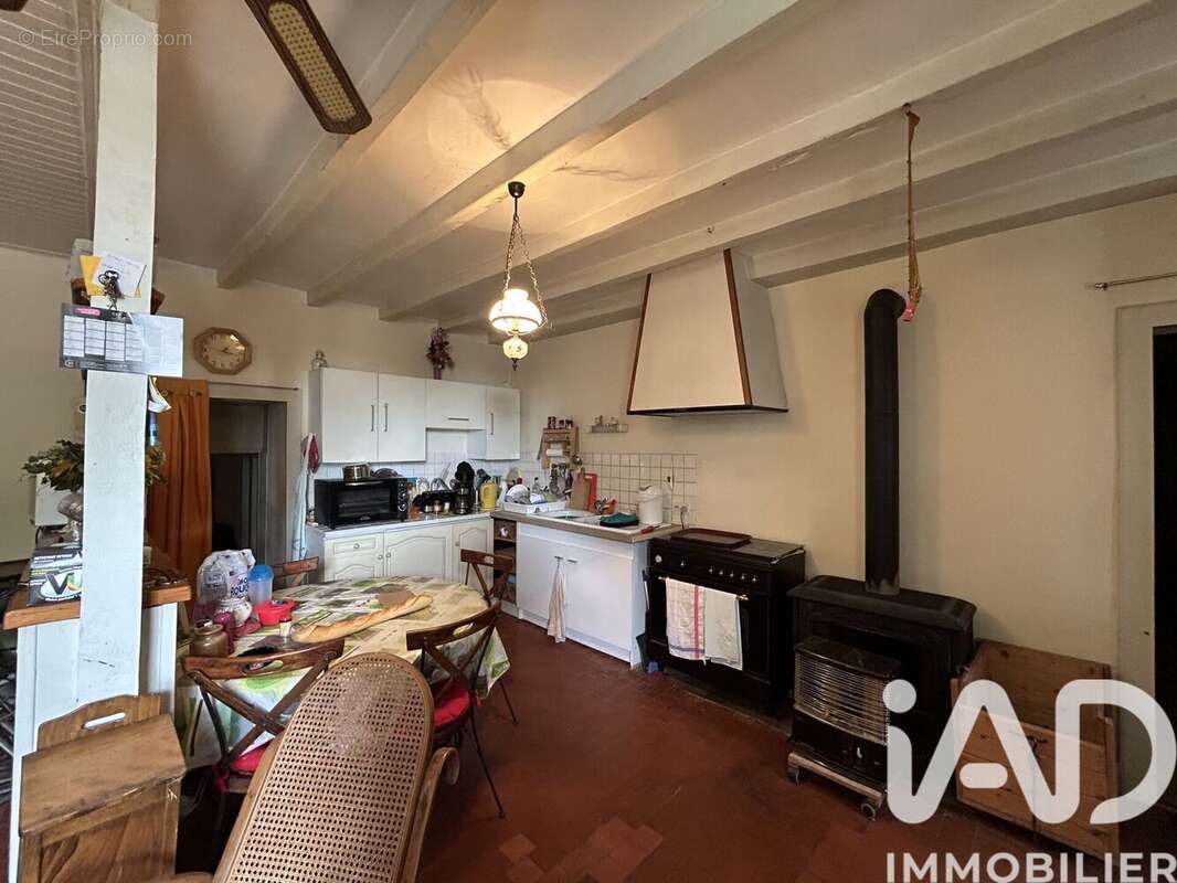 Maison 96 m² à Neuilly-En-Dun  - photo 5