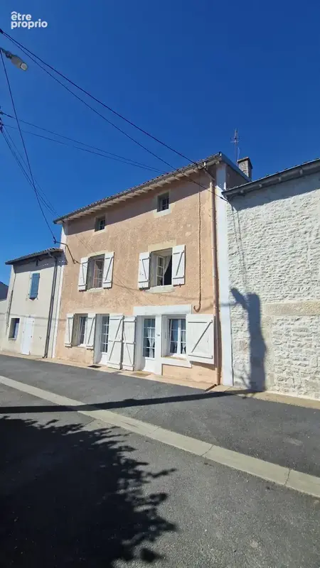 Photo Maison à Cherveux au prix de 228 800€