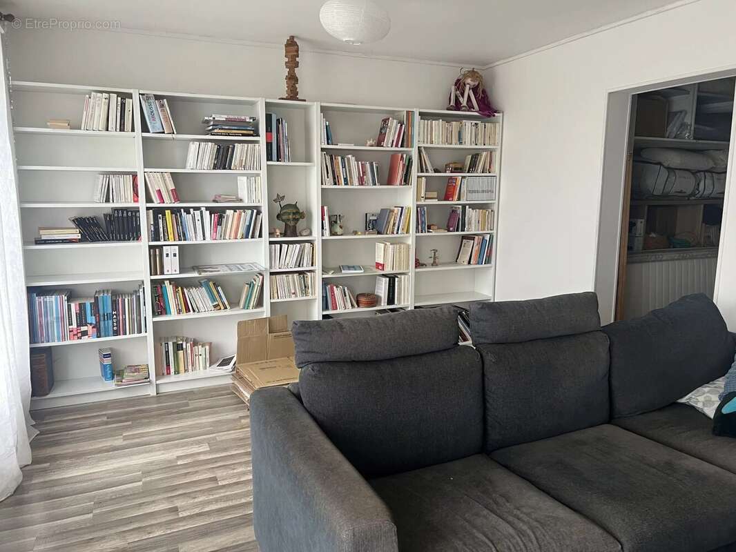 Maison à CHEVRIERES