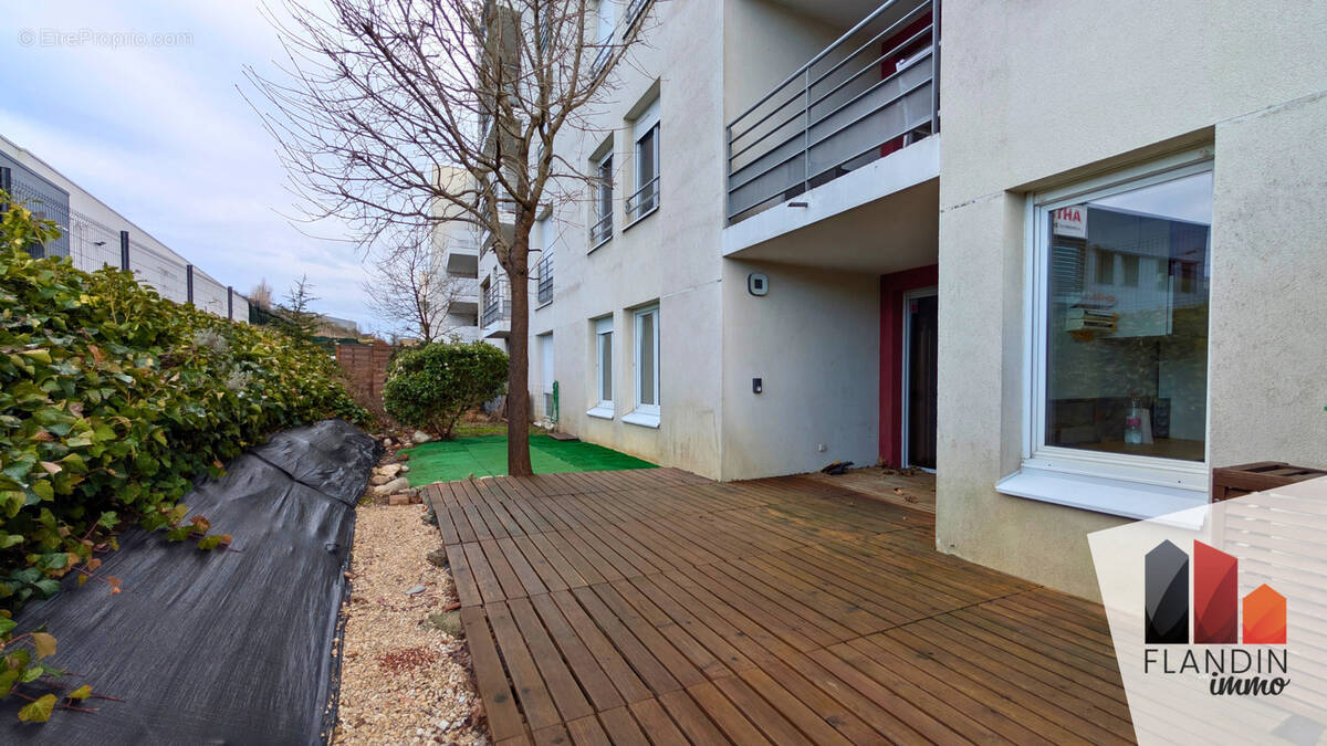 Appartement à GRIGNY