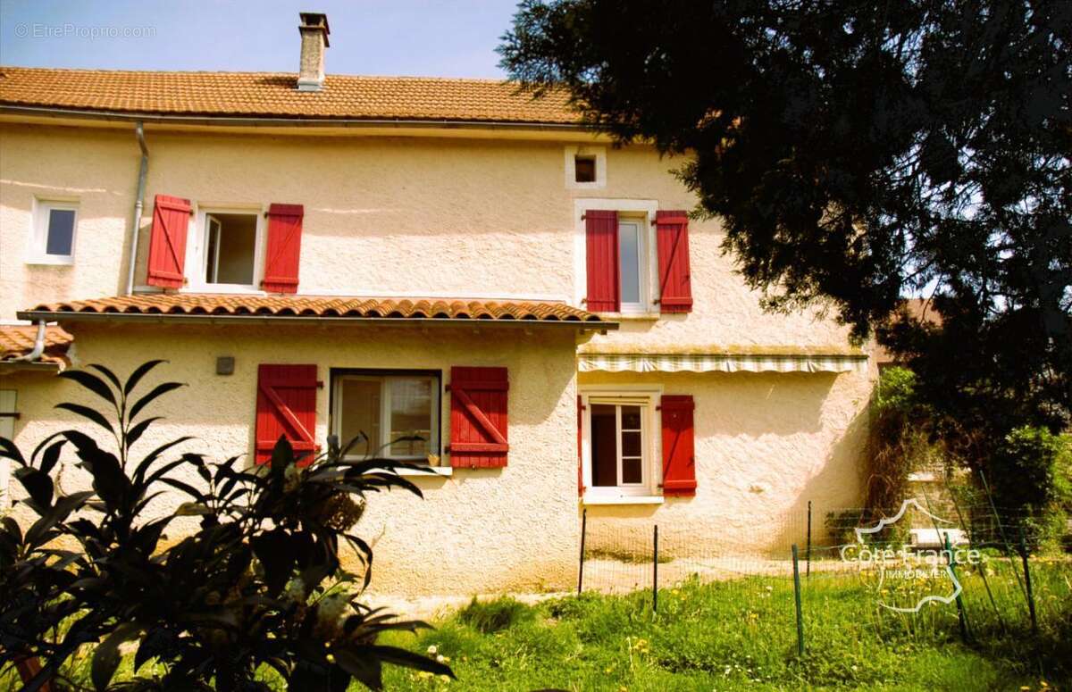 Maison à THEGRA