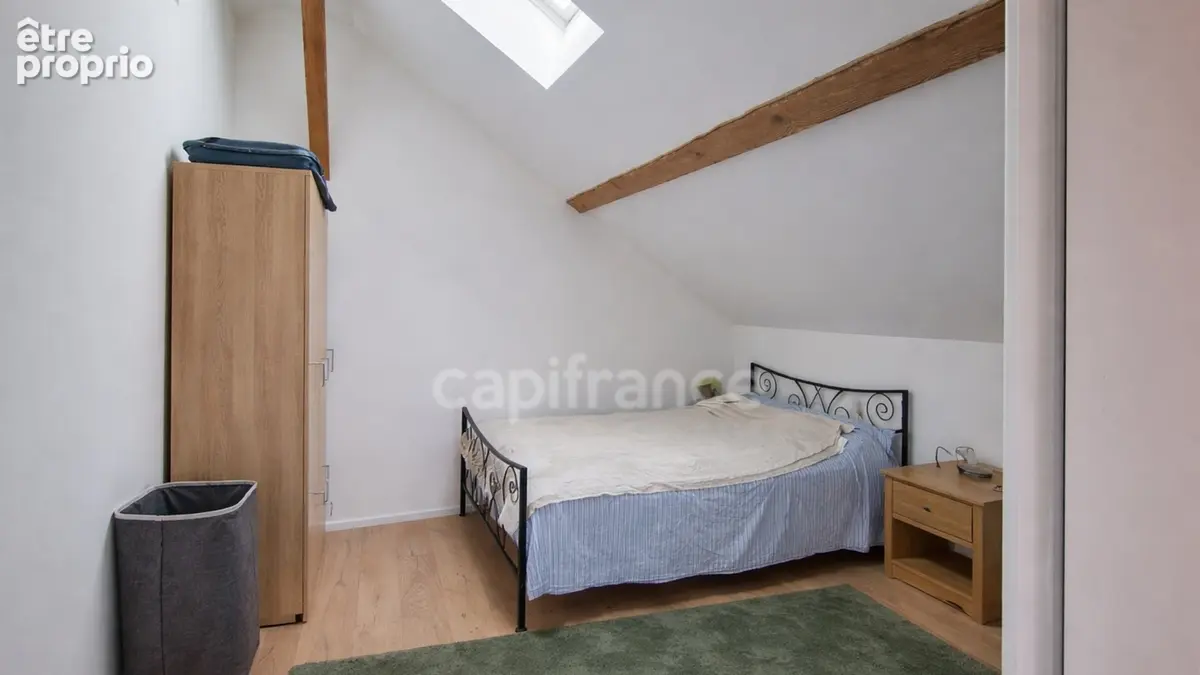 Maison à vendre 15 pièces CROZET (01) - photo 16