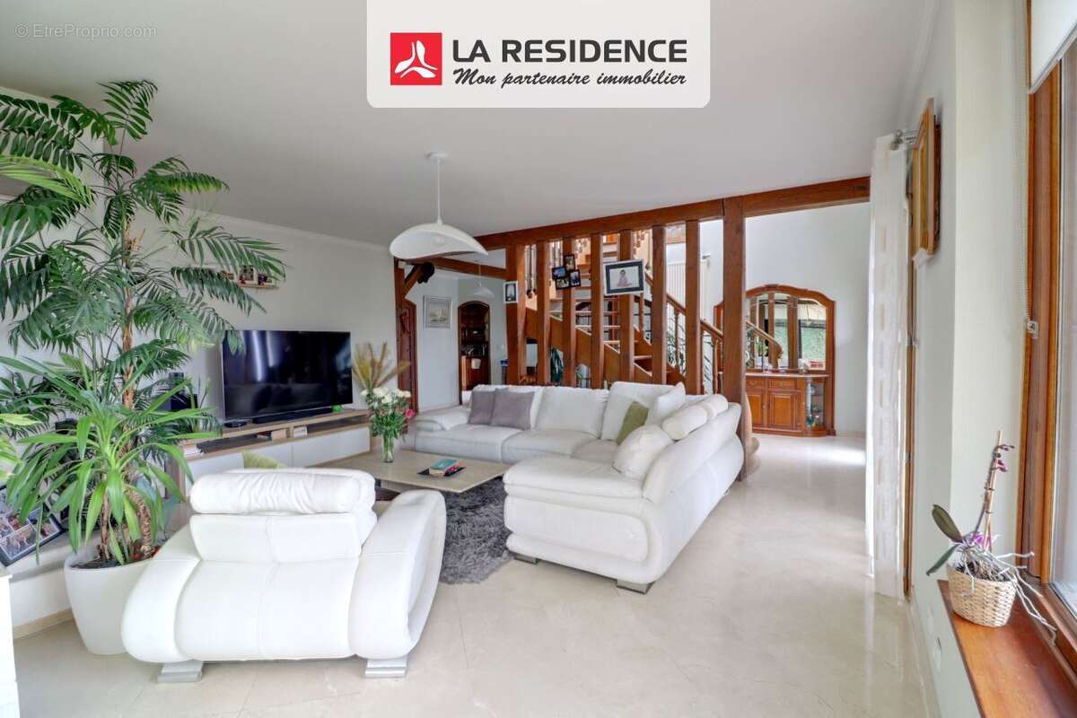 Maison à DEVILLE-LES-ROUEN