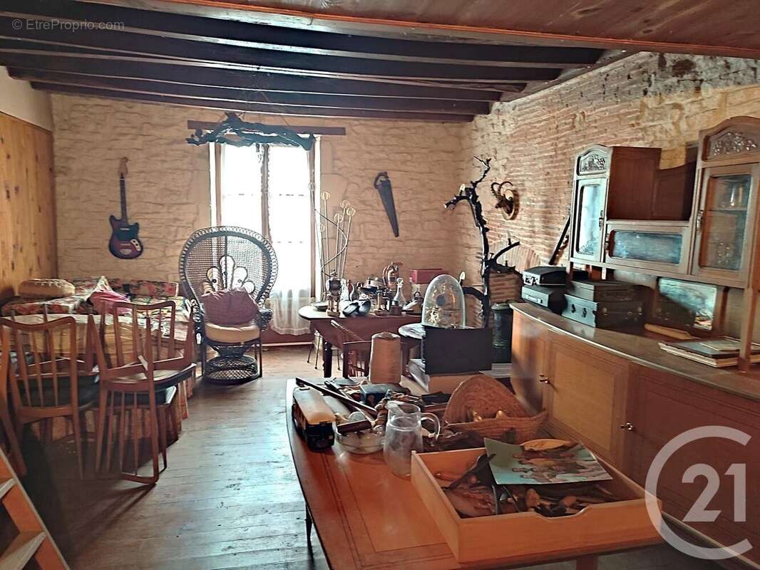 Maison à SUILLY-LA-TOUR